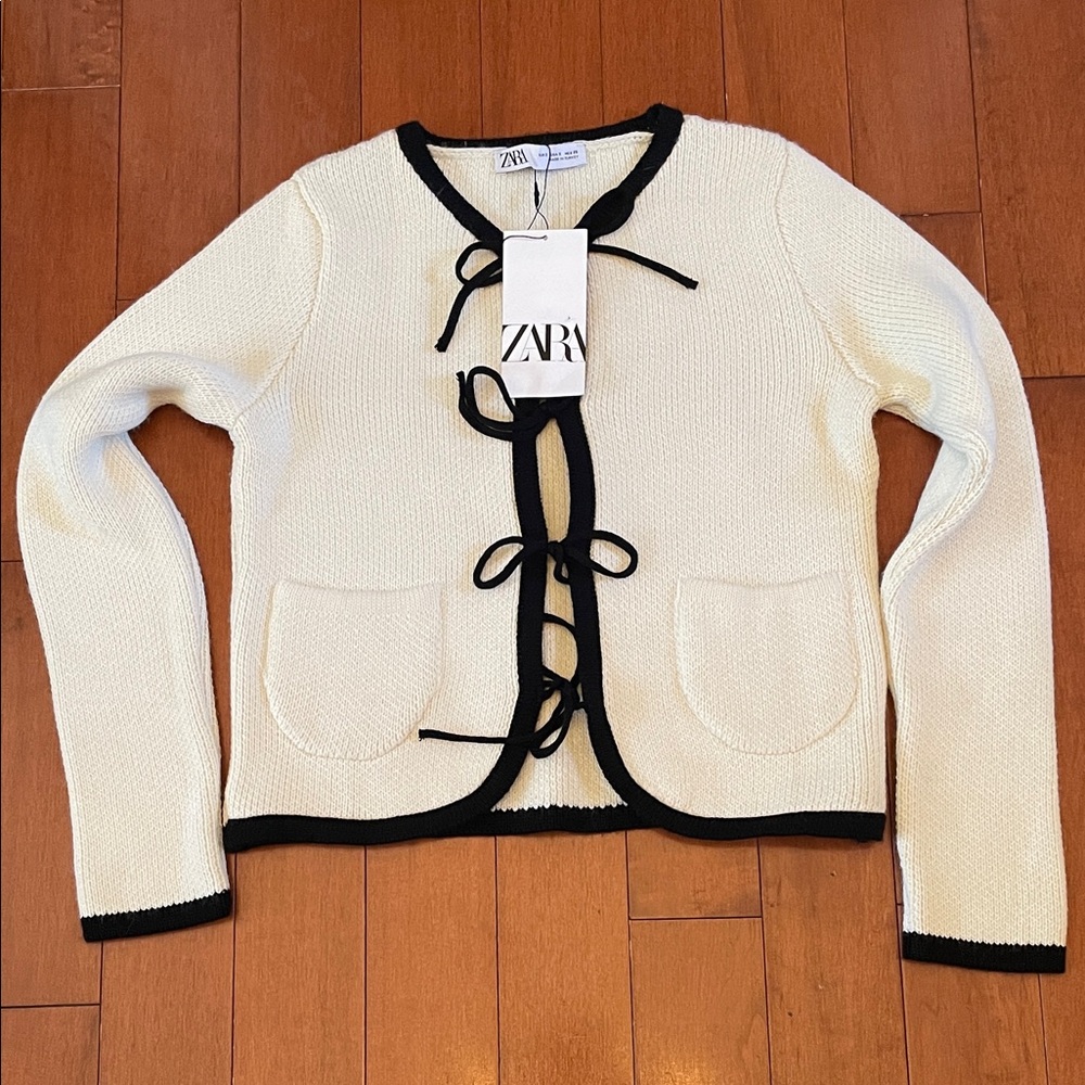 Zara Women's Cream Cardigan with Black Accents